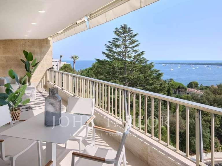 Apartment with Sea view Cannes - 3 bedrooms - 117m²