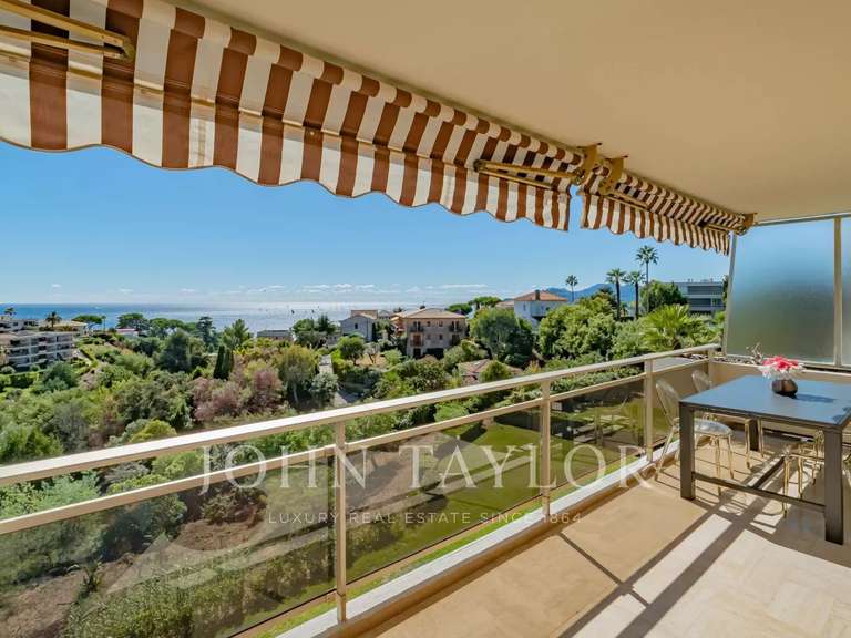 Apartment with Sea view Cannes - 2 bedrooms - 98m²