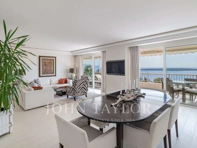 Apartment with Sea view Cannes - 2 bedrooms - 110m²