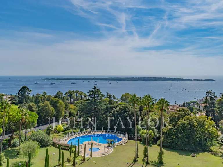 Apartment with Sea view Cannes - 2 bedrooms - 110m²