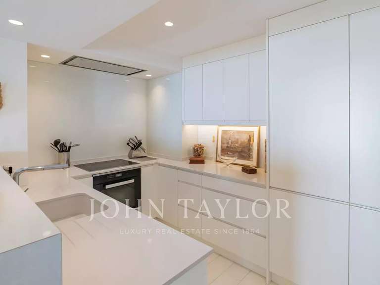 Apartment with Sea view Cannes - 2 bedrooms - 110m²