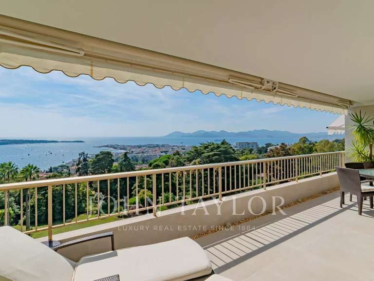 Apartment with Sea view Cannes - 2 bedrooms - 110m²