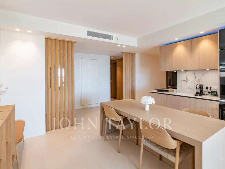 Apartment with Sea view Cannes - 3 bedrooms - 105m²