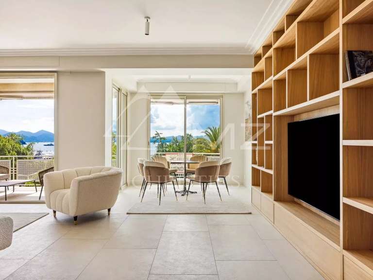 Apartment with Sea view Cannes - 2 bedrooms - 95m²