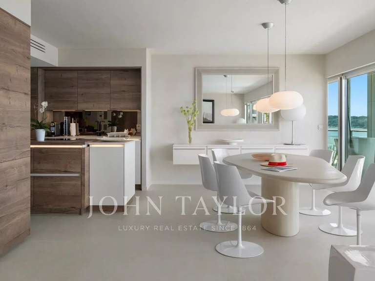 Apartment with Sea view Cannes - 3 bedrooms - 140m²