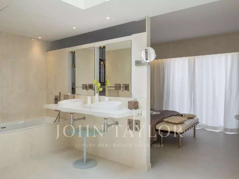 Apartment with Sea view Cannes - 3 bedrooms - 140m²