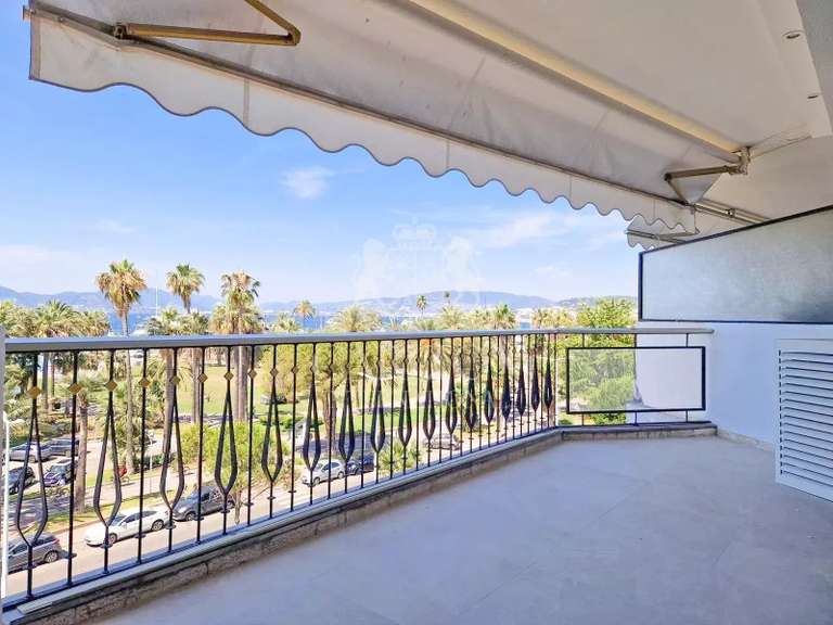 Apartment with Sea view Cannes - 3 bedrooms - 95m²