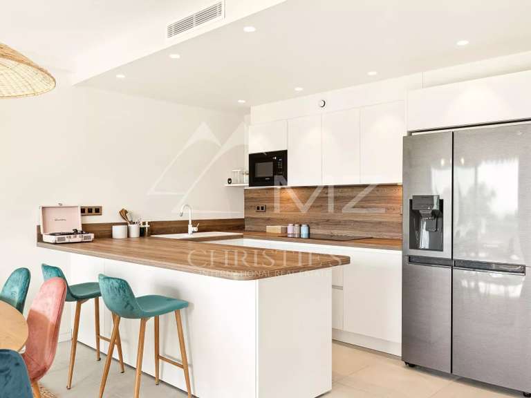 Apartment with Sea view Cannes - 77m²