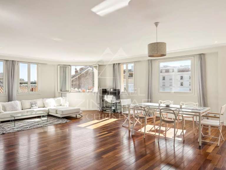 Apartment with Sea view Cannes - 3 bedrooms - 127m²