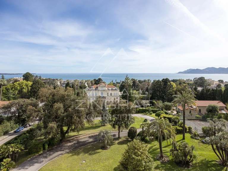 Apartment with Sea view Cannes - 2 bedrooms - 90m²