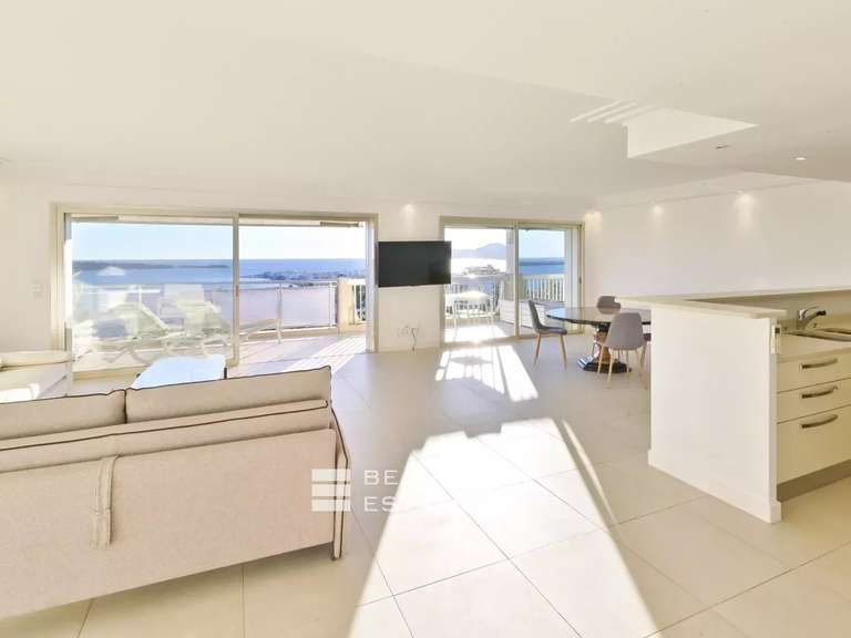 Apartment with Sea view Cannes - 3 bedrooms - 125m²