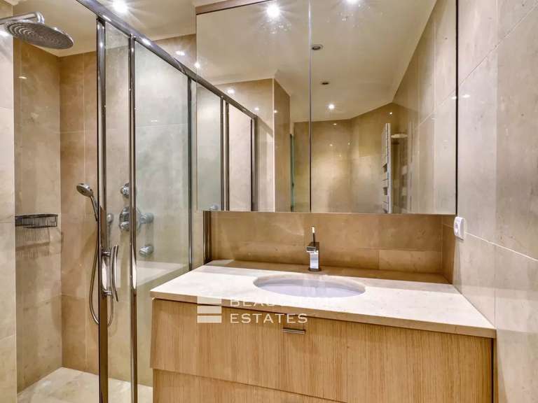 Apartment with Sea view Cannes - 3 bedrooms - 125m²