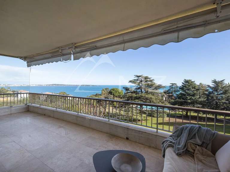 Apartment with Sea view Cannes - 3 bedrooms - 104m²
