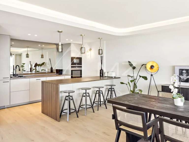 Apartment with Sea view Cannes - 2 bedrooms - 114m²