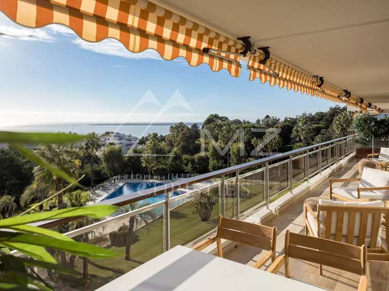 Apartment with Sea view Cannes - 3 bedrooms - 150m²