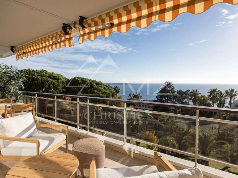 Apartment with Sea view Cannes - 3 bedrooms - 150m²