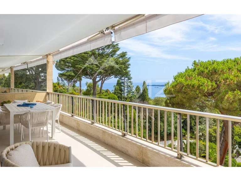 Apartment with Sea view Cannes - 2 bedrooms - 122m²