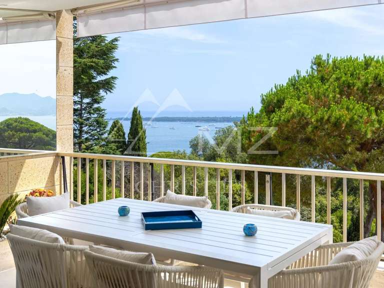 Apartment with Sea view Cannes - 2 bedrooms - 122m²