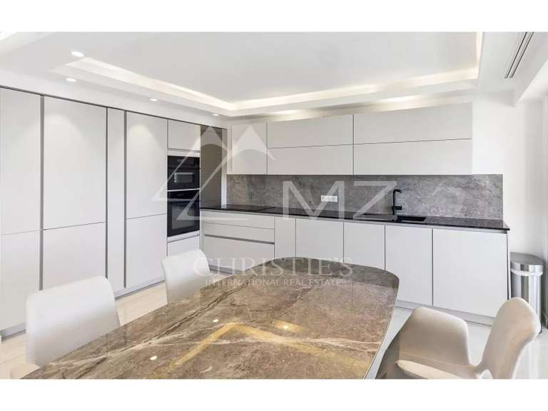 Apartment with Sea view Cannes - 2 bedrooms - 84m²