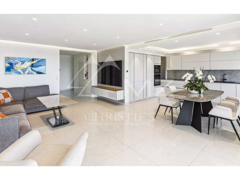 Apartment with Sea view Cannes - 2 bedrooms - 84m²