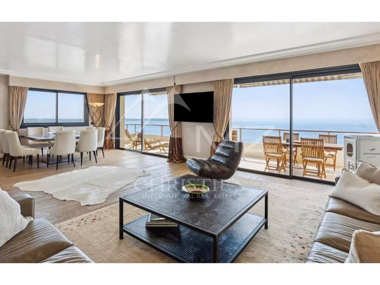 Apartment with Sea view Cannes - 2 bedrooms - 121m²