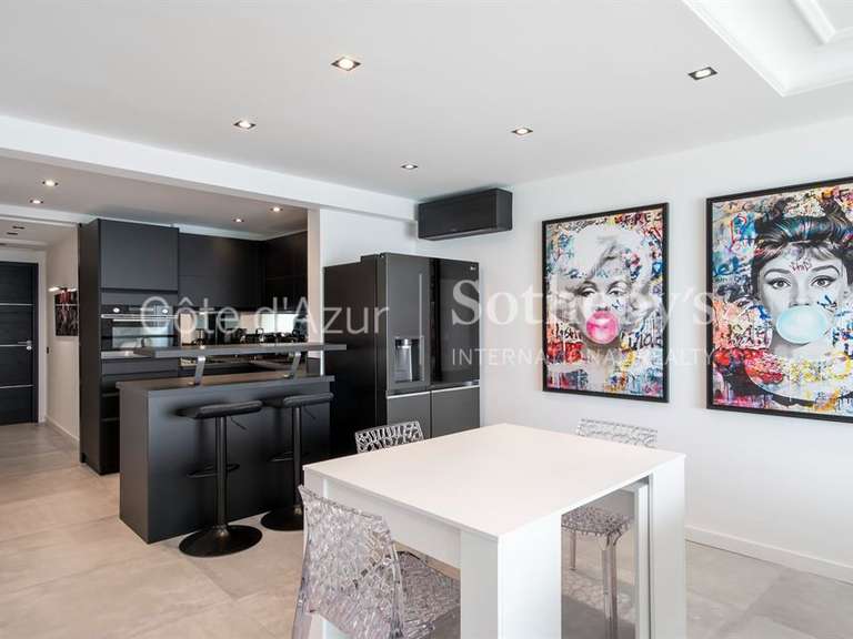 Apartment with Sea view Cannes - 3 bedrooms - 107m²