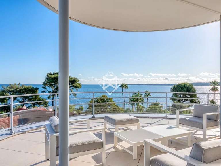 Apartment with Sea view Cannes - 3 bedrooms - 145m²