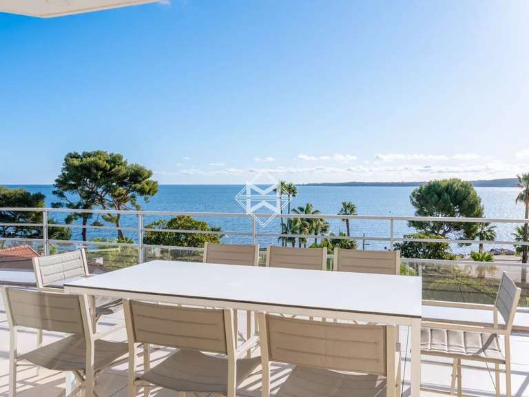 Apartment with Sea view Cannes - 3 bedrooms - 145m²