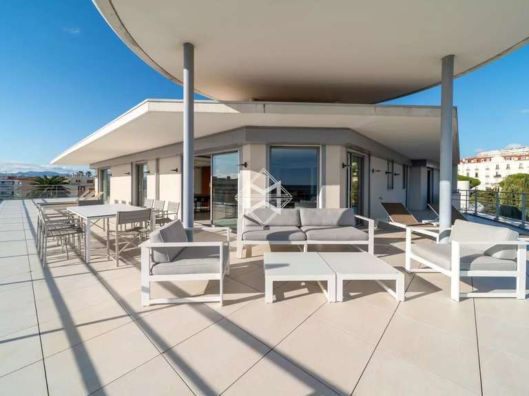 Apartment with Sea view Cannes - 3 bedrooms - 145m²