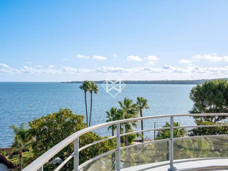 Apartment with Sea view Cannes - 3 bedrooms - 145m²