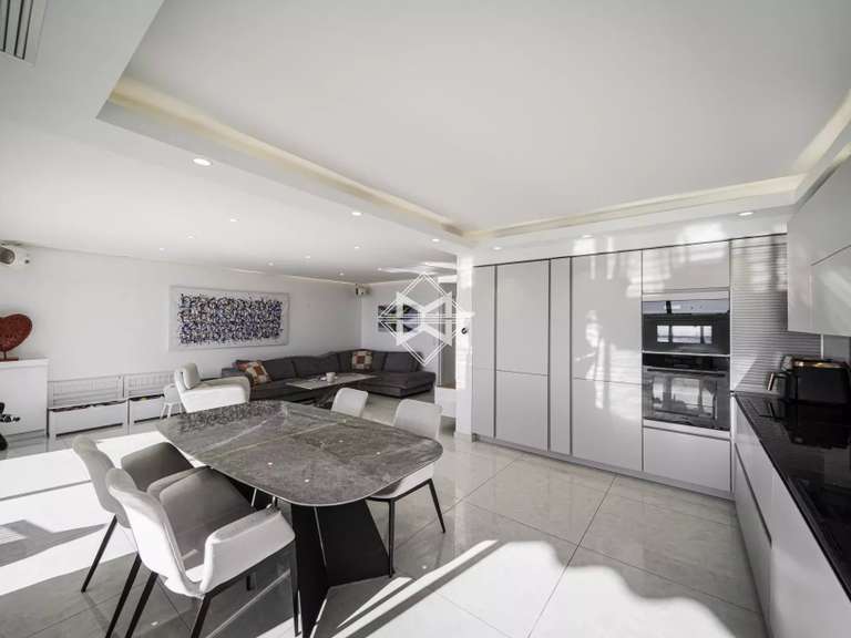 Apartment with Sea view Cannes - 2 bedrooms - 88m²