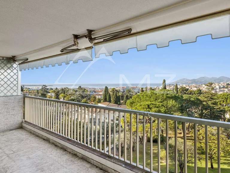 Apartment with Sea view Cannes - 2 bedrooms - 106m²