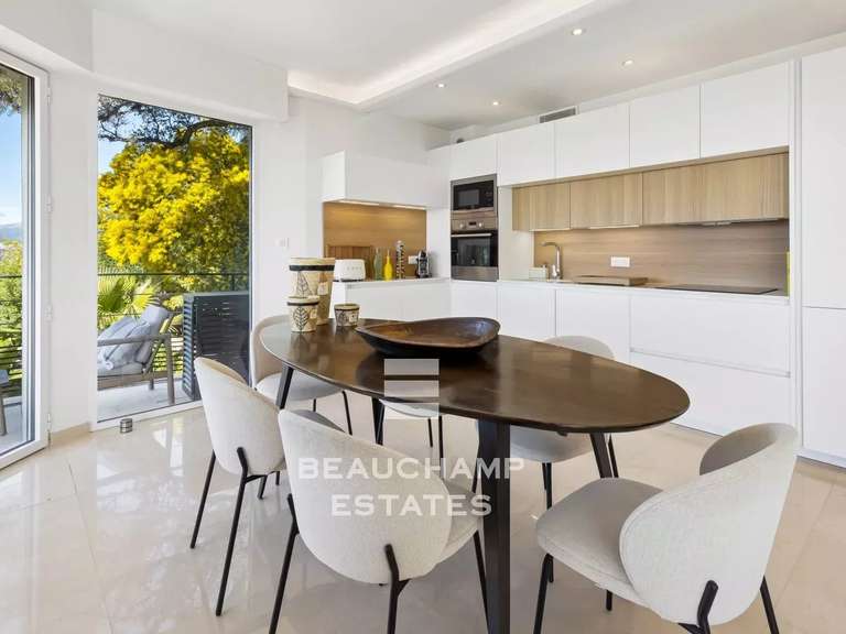 Apartment with Sea view Cannes - 3 bedrooms - 84m²