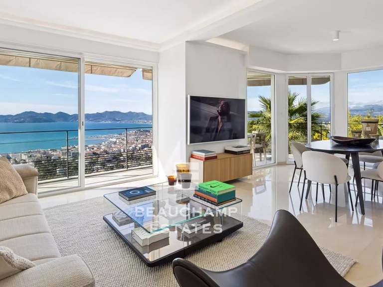 Apartment with Sea view Cannes - 3 bedrooms - 84m²