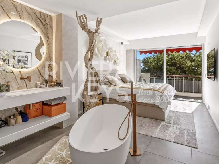 Apartment with Sea view Cannes - 2 bedrooms - 87m²