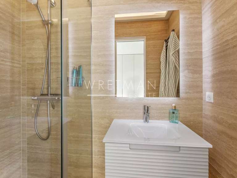 Apartment with Sea view Cannes - 2 bedrooms - 75m²