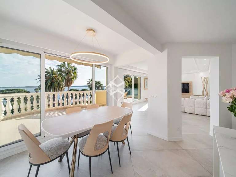 Apartment with Sea view Cannes - 5 bedrooms - 180m²
