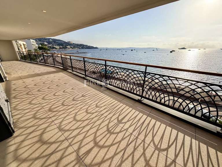 Apartment with Sea view Cannes - 4 bedrooms - 175m²