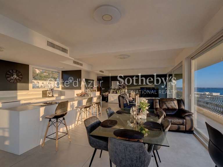 Apartment with Sea view Cannes - 3 bedrooms - 119m²