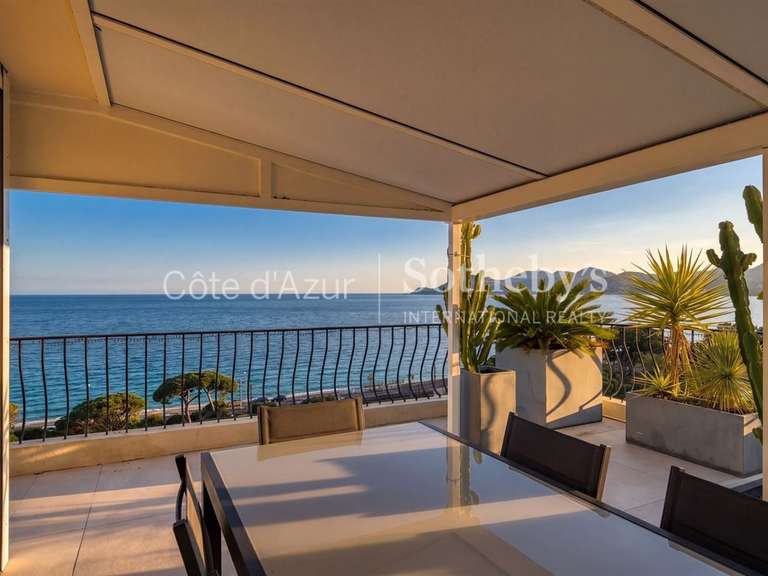 Apartment with Sea view Cannes - 3 bedrooms - 119m²