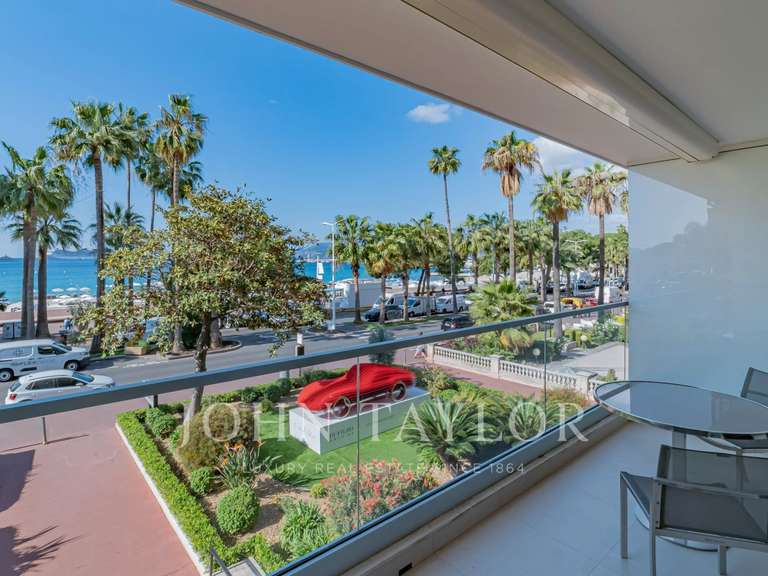 Apartment with Sea view Cannes - 2 bedrooms - 103m²