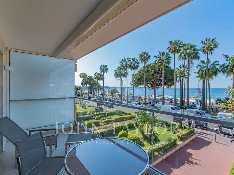 Apartment with Sea view Cannes - 2 bedrooms - 103m²