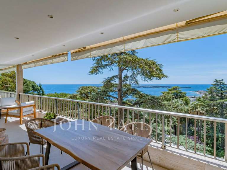 Apartment with Sea view Cannes - 3 bedrooms - 113m²