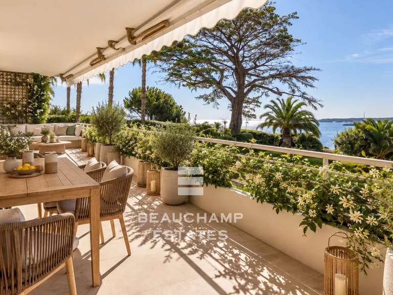 Apartment with Sea view Cannes - 3 bedrooms - 150m²