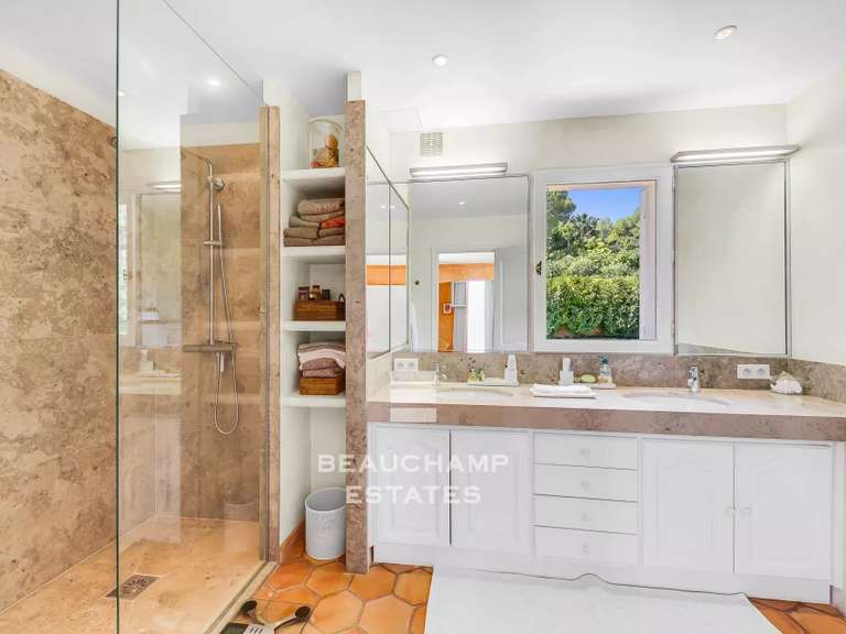 Apartment with Sea view Cannes - 3 bedrooms - 150m²