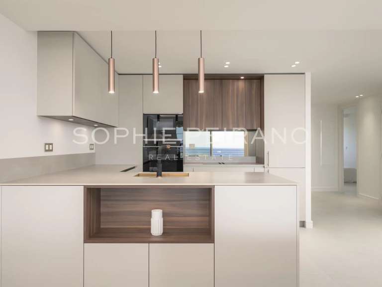 Apartment with Sea view Cannes - 2 bedrooms - 98m²