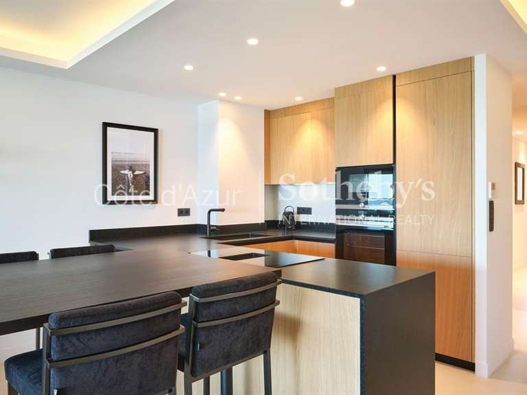 Apartment with Sea view Cannes - 2 bedrooms - 70m²