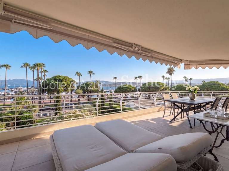 Apartment with Sea view Cannes - 3 bedrooms - 117m²