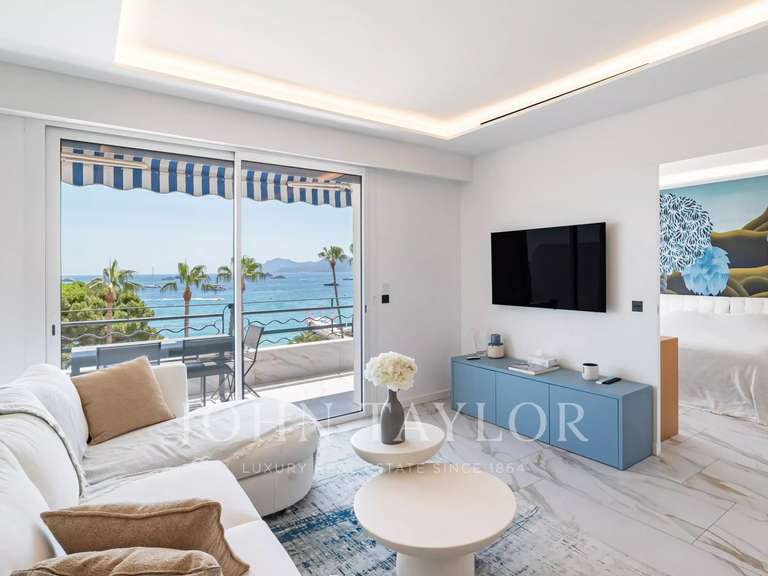 Apartment with Sea view Cannes - 77m²