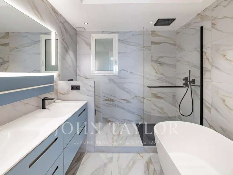 Apartment with Sea view Cannes - 77m²